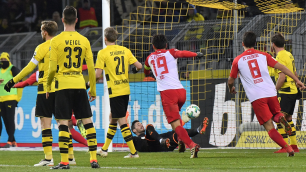 „Milioneri“ ponovo remizirali, bod iz Dortmunda odneo i Augsburg